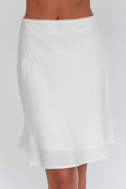 Emotional Knee Length Skirt Off White