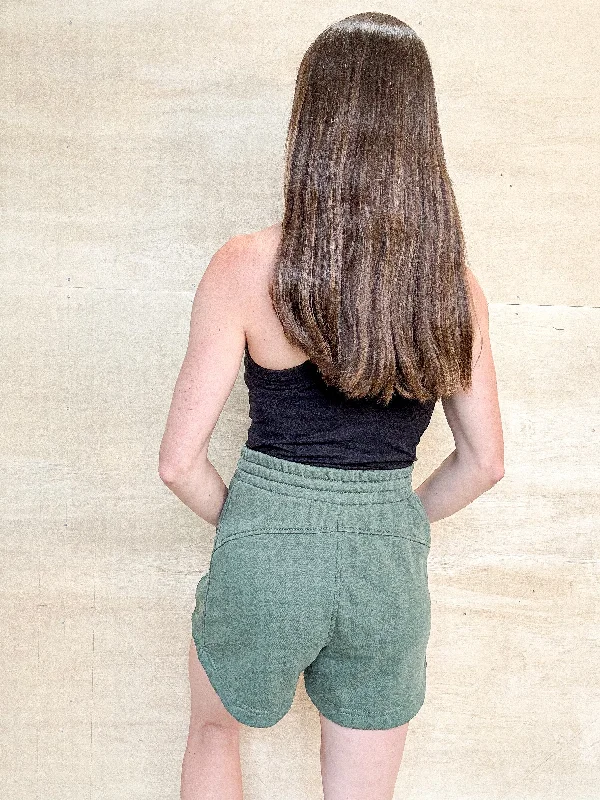 Essential Short - Olive